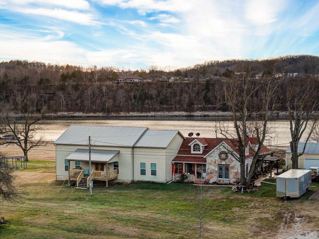 54 South Street, Cape Fair, MO 65624