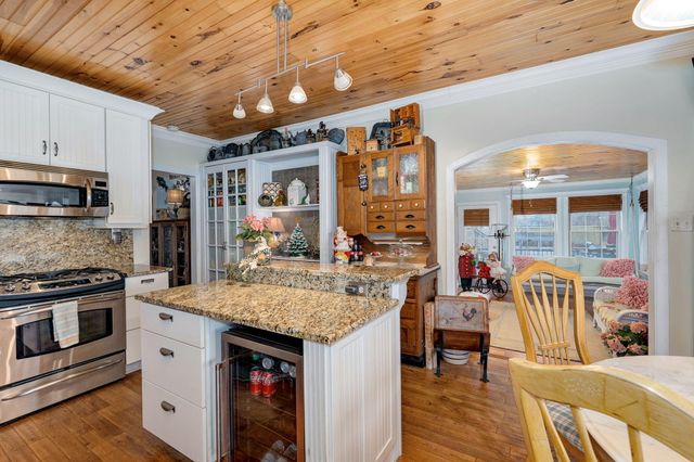 54 South Street, Cape Fair, MO 65624