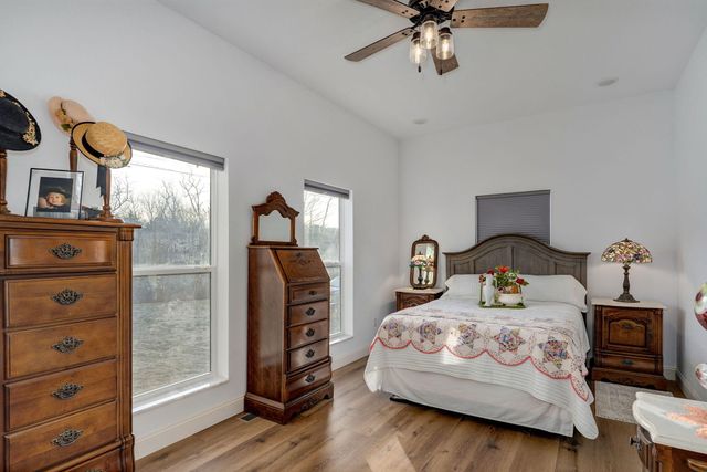 54 South Street, Cape Fair, MO 65624