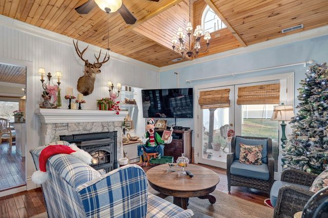 54 South Street, Cape Fair, MO 65624