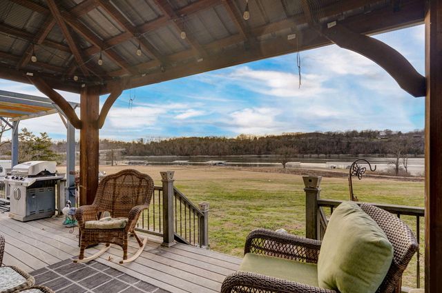 54 South Street, Cape Fair, MO 65624