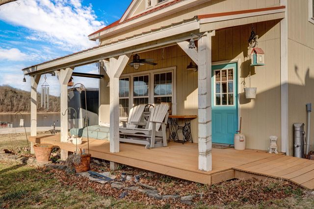 54 South Street, Cape Fair, MO 65624