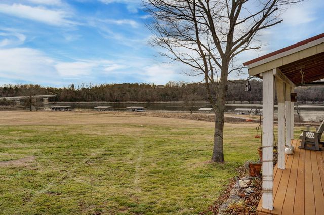 54 South Street, Cape Fair, MO 65624