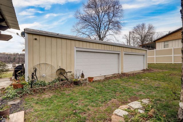 54 South Street, Cape Fair, MO 65624