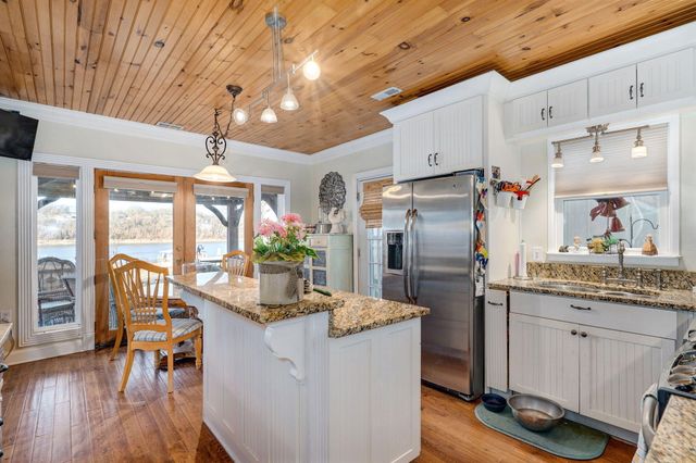 54 South Street, Cape Fair, MO 65624