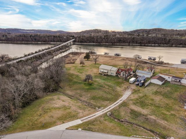 54 South Street, Cape Fair, MO 65624