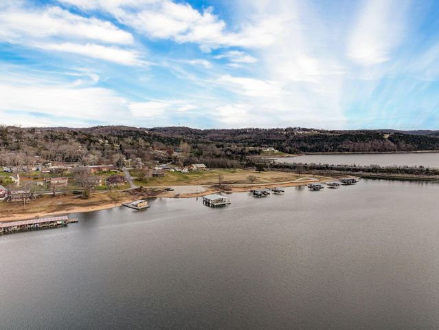 54 South Street, Cape Fair, MO 65624