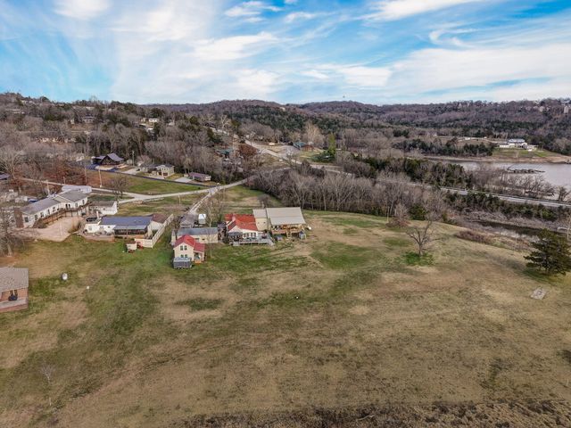 54 South Street, Cape Fair, MO 65624