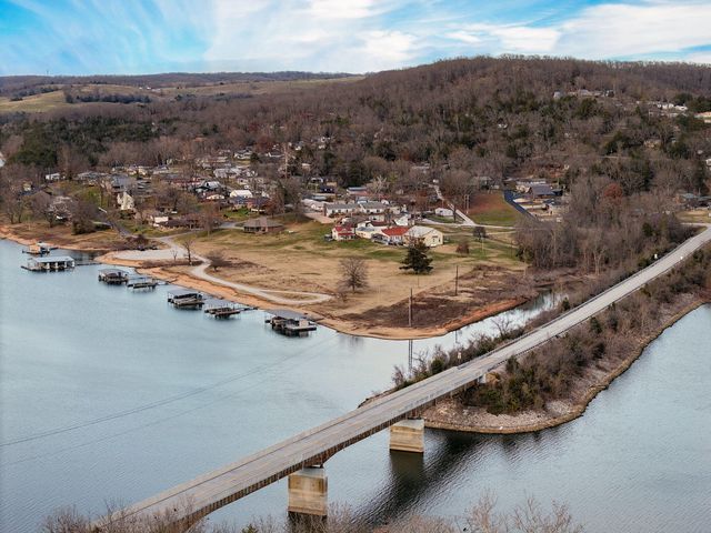 54 South Street, Cape Fair, MO 65624