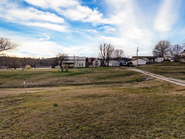 54 South Street, Cape Fair, MO 65624