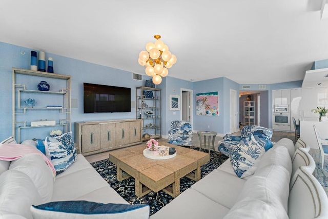 3730 N Ocean Drive 9d, Singer Island, FL 33404