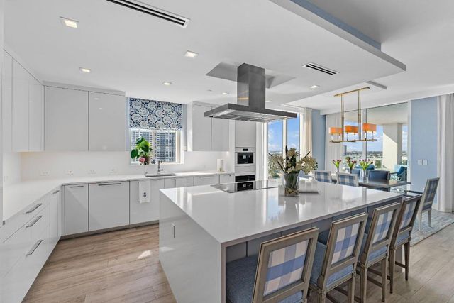 3730 N Ocean Drive 9d, Singer Island, FL 33404