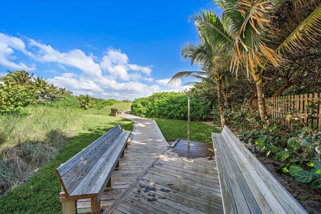 3730 N Ocean Drive 9d, Singer Island, FL 33404