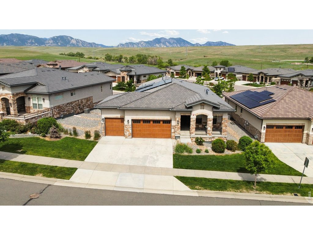 2911 Calmante Ave A, Superior, CO 80027