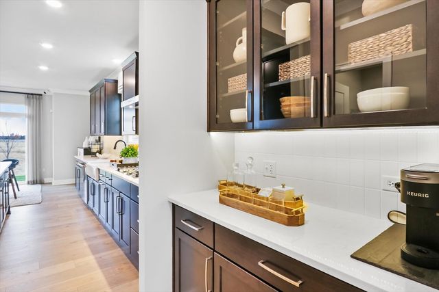 160 39th Street, Downers Grove, IL 60515