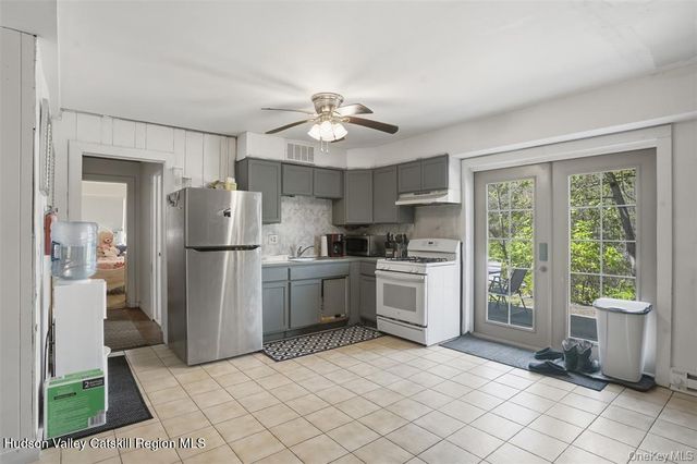 131 New York 208, New Paltz, NY 12561