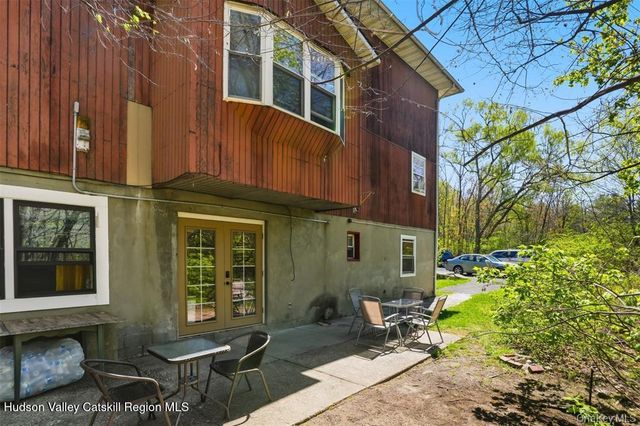 131 New York 208, New Paltz, NY 12561