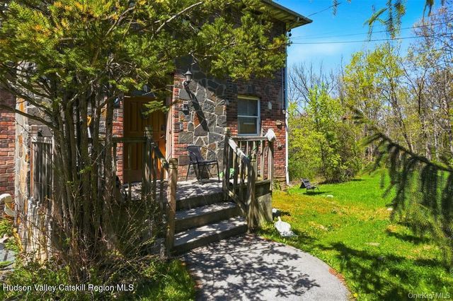 131 New York 208, New Paltz, NY 12561