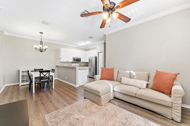 115 Lighthouse Circle C, Tequesta, FL 33469