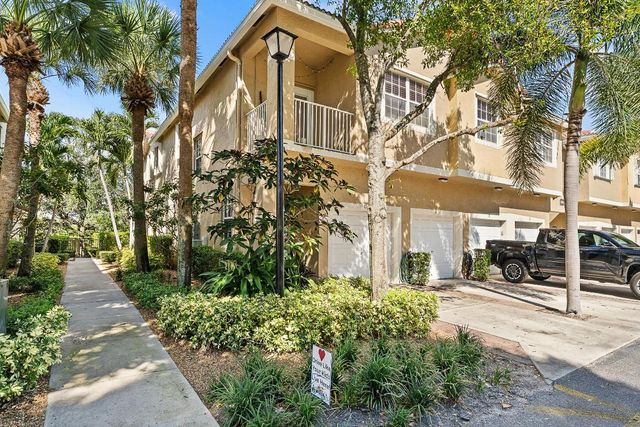 115 Lighthouse Circle C, Tequesta, FL 33469