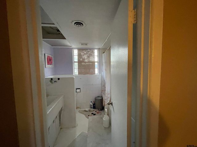 3300 Brookside Dr, Tyler, TX 75701