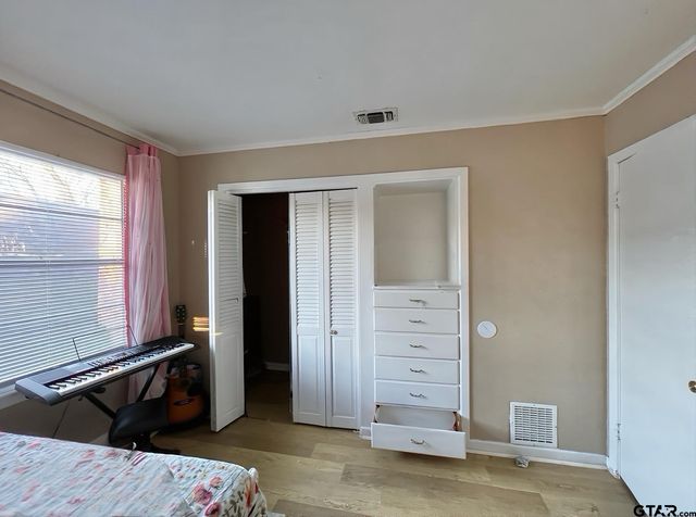 3300 Brookside Dr, Tyler, TX 75701