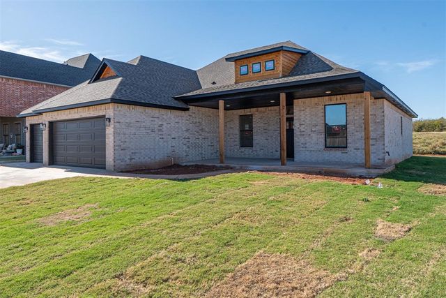 10621 Two Lakes Drive, Yukon, OK 73099