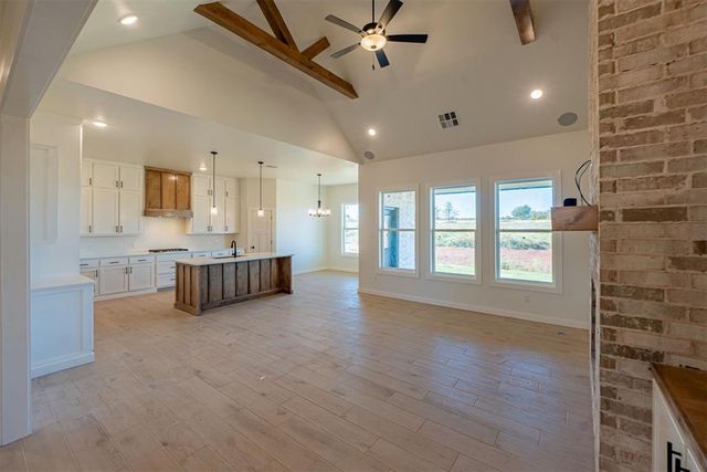 10621 Two Lakes Drive, Yukon, OK 73099