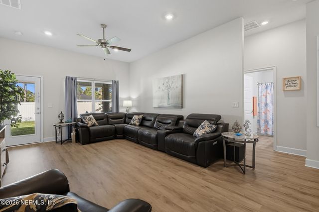 38 SEDERHOLM Path, Palm Coast, FL 32164