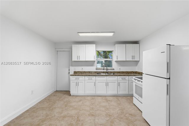 16860 NE 3rd Ct, North Miami Beach, FL 33162