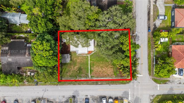 16860 NE 3rd Ct, North Miami Beach, FL 33162