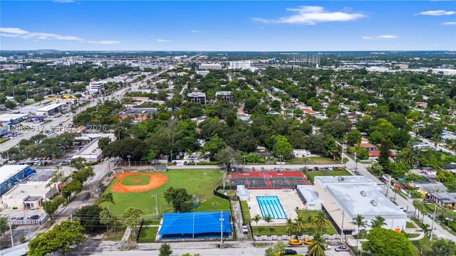 16860 NE 3rd Ct, North Miami Beach, FL 33162