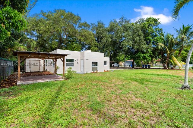 16860 NE 3rd Ct, North Miami Beach, FL 33162