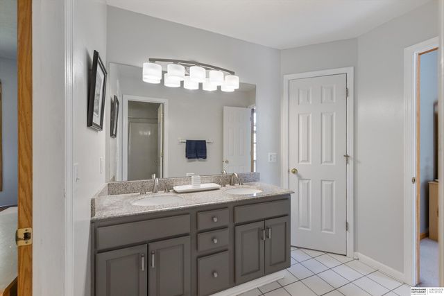 6335 S 178th Street, Omaha, NE 68135
