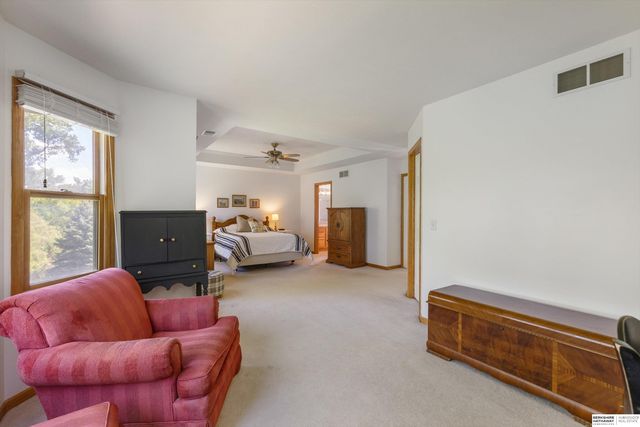 6335 S 178th Street, Omaha, NE 68135