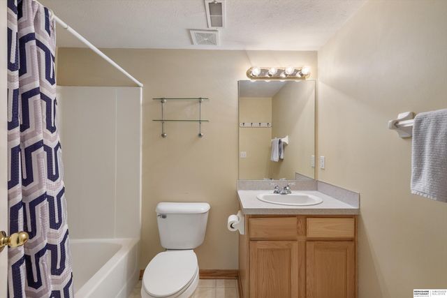 6335 S 178th Street, Omaha, NE 68135