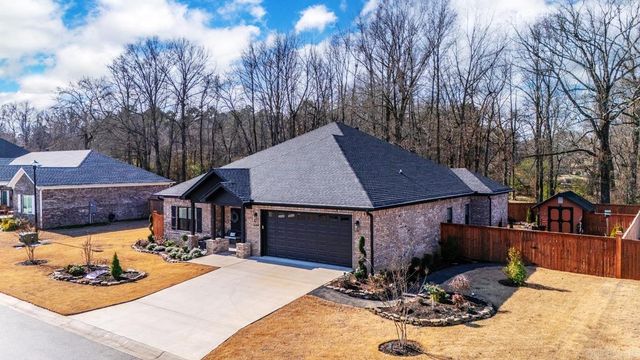 1265 Essex Drive, Benton, AR 72019