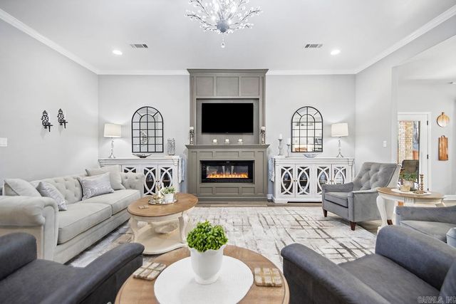 1265 Essex Drive, Benton, AR 72019