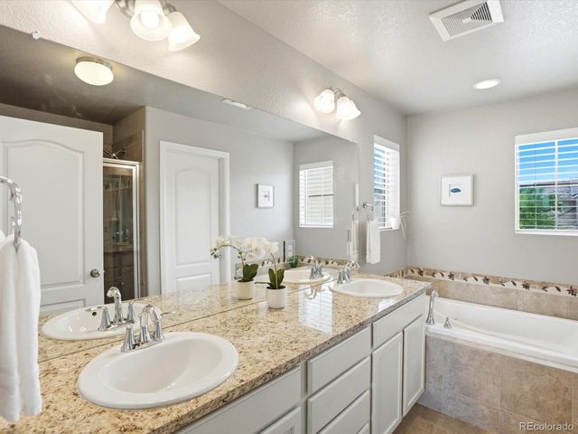 15504 W Auburn Avenue, Lakewood, CO 80228