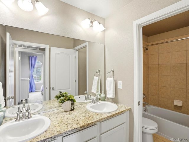 15504 W Auburn Avenue, Lakewood, CO 80228
