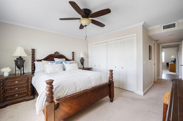 4049 Ocean Drive 505, Vero Beach, FL 32963