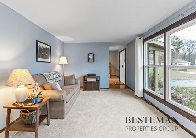 1149 Greenbriar Drive, Muskegon, MI 49445