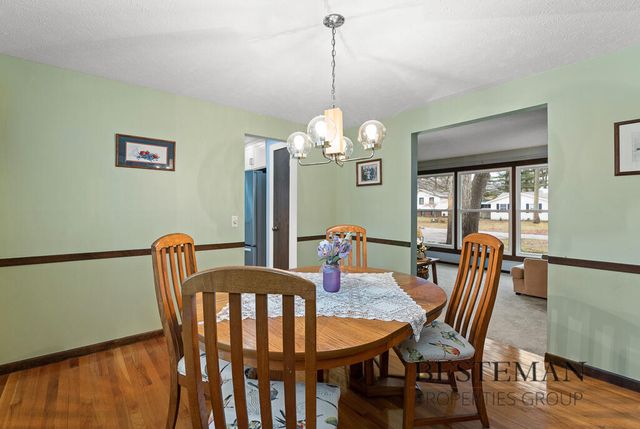 1149 Greenbriar Drive, Muskegon, MI 49445