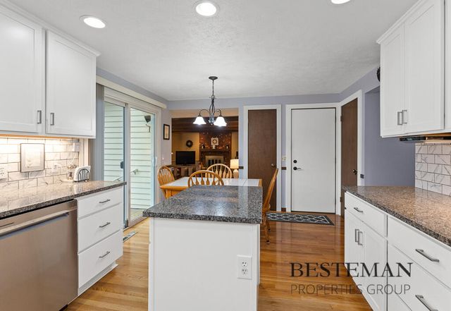 1149 Greenbriar Drive, Muskegon, MI 49445