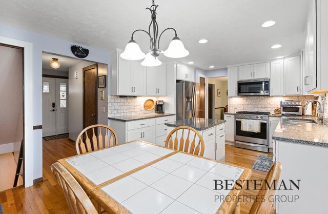 1149 Greenbriar Drive, Muskegon, MI 49445