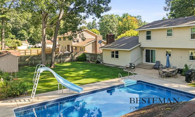 1149 Greenbriar Drive, Muskegon, MI 49445