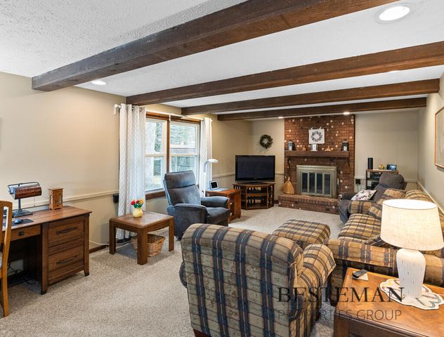 1149 Greenbriar Drive, Muskegon, MI 49445