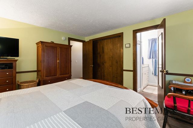 1149 Greenbriar Drive, Muskegon, MI 49445