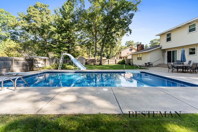 1149 Greenbriar Drive, Muskegon, MI 49445