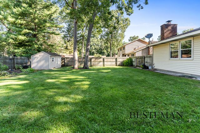 1149 Greenbriar Drive, Muskegon, MI 49445